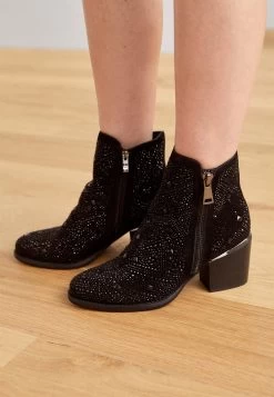 Alma En Pena Korte Laarzen - Crosta Black 12 Alma En Pena Korte Laarzen - Crosta Black -Alma En Pena 263c331d7f1c424f9a11b60c0fcf3e51